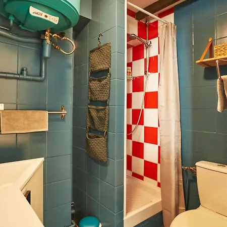 Temple Iv Apartment *